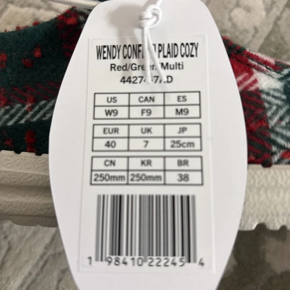 Hey Dude Wendy Confetti Plaid Cozy Shoes Slip On Red Green‎ Size 9 Womens